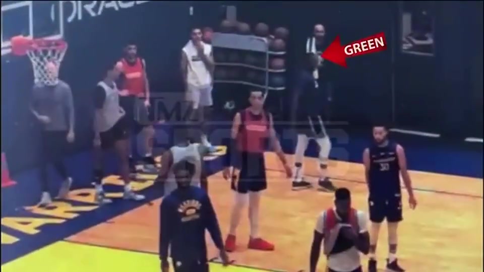 阿德巴约拳击希罗！热火内讧升级，NBA队友反目史再添新例