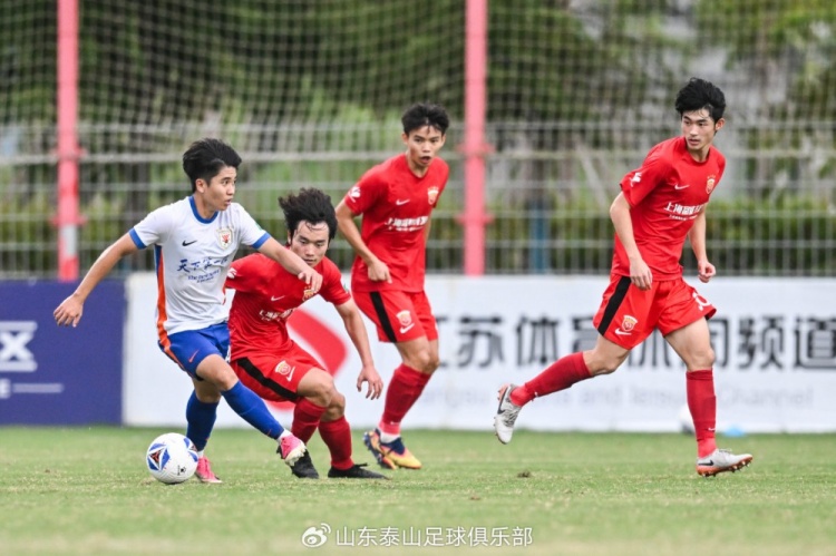 半场三球定胜局 山东泰山B队3-1上海海港富盛经开提前锁定中乙争冠组 半场三球定胜局 山东泰山B队3-1上海海港富盛经开提前锁定中乙争冠组