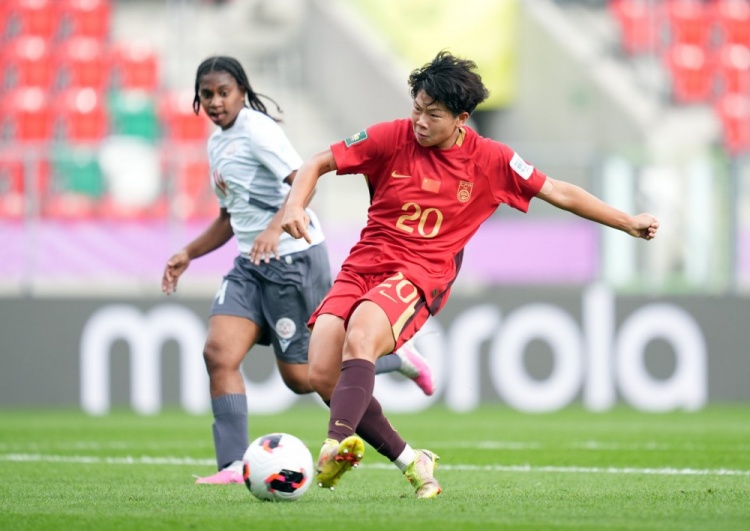 黄嘉欣独中三元 陈睿琳助攻帽子戏法 中国U-20女足五球大胜对手