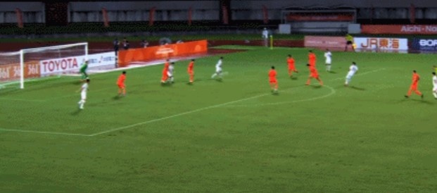 亚运开门红!U23国足2-1逆转朝鲜 37岁吴曦29岁张玉宁均传射建功 亚运开门红!U23国足2-1逆转朝鲜 37岁吴曦29岁张玉宁均传射建功